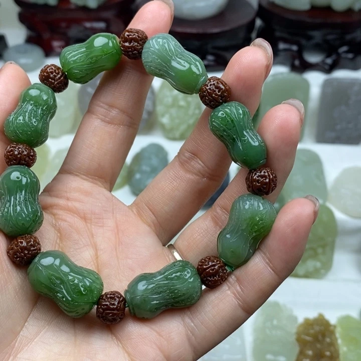 和田玉未镶嵌颈饰91