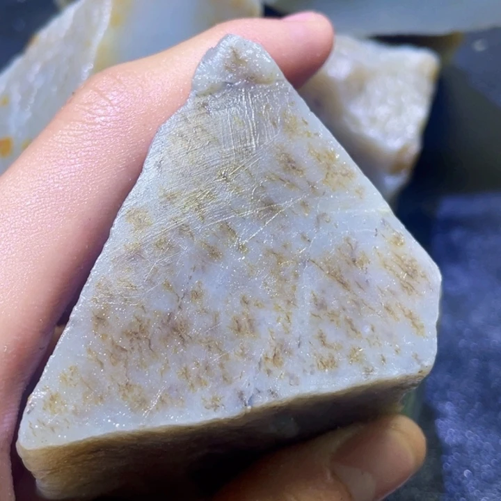 和田玉未镶嵌珠宝半成品