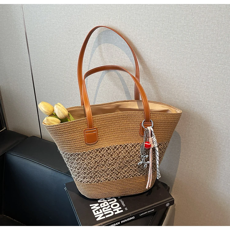 大容量单肩托特包包女式2025新款夏天海边度假风草编包沙滩编织包