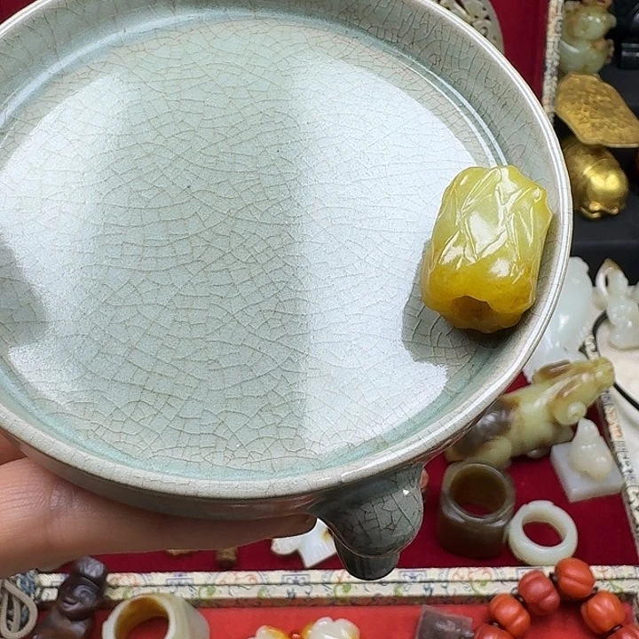 君***下瓷片瓷器瓷器的制作