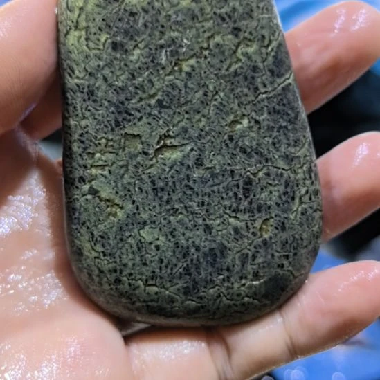 花***言木藏玉药王石原石一个