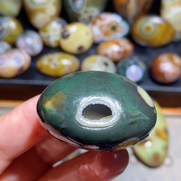 未镶嵌玛瑙/玉髓珠宝半成品32