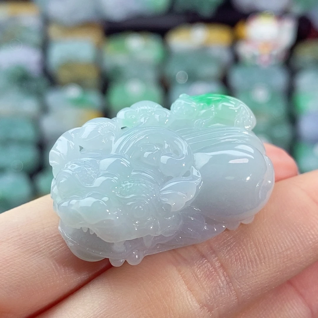 颈饰未镶嵌翡翠天然