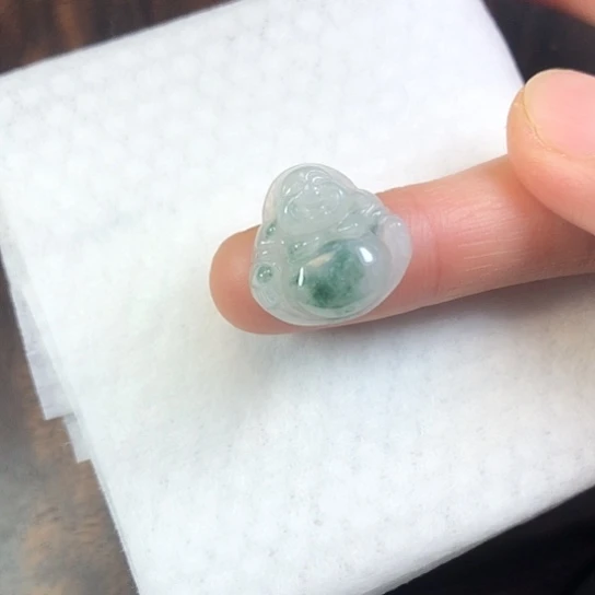 翡翠未镶嵌颈饰缅甸A货，每天下午1点半开播