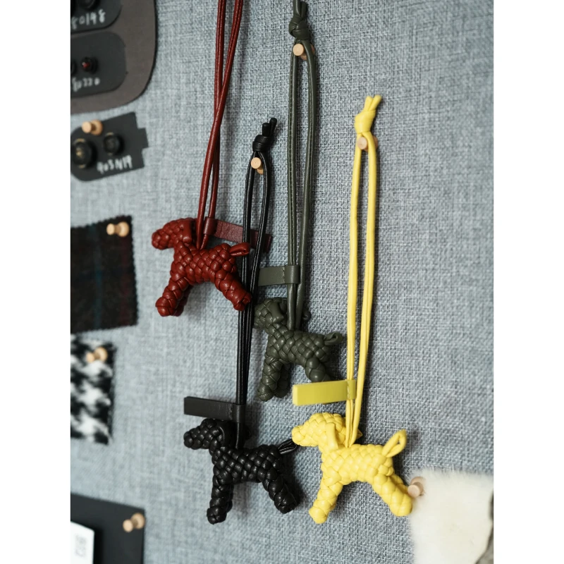 BAYBERYL老贝编织小狗百搭时尚精致秋冬纯色包挂件9DD5I2321-9/27