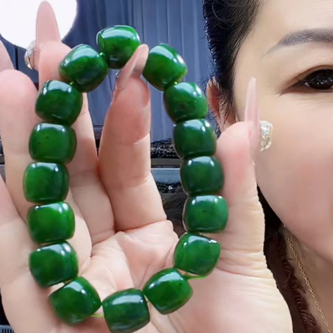 纯天然和田玉俄老坑碧微瑕14