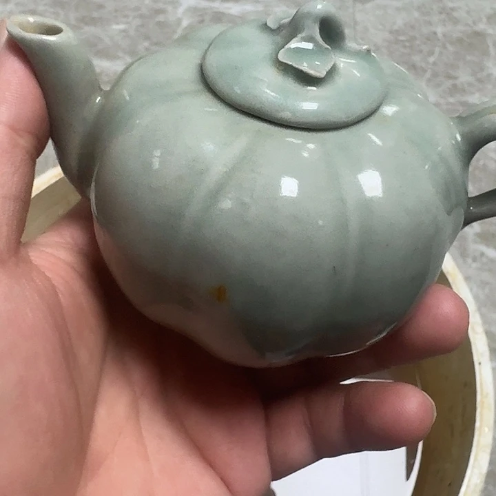 森***林摆件龙泉窑茶壶品相完整漂亮