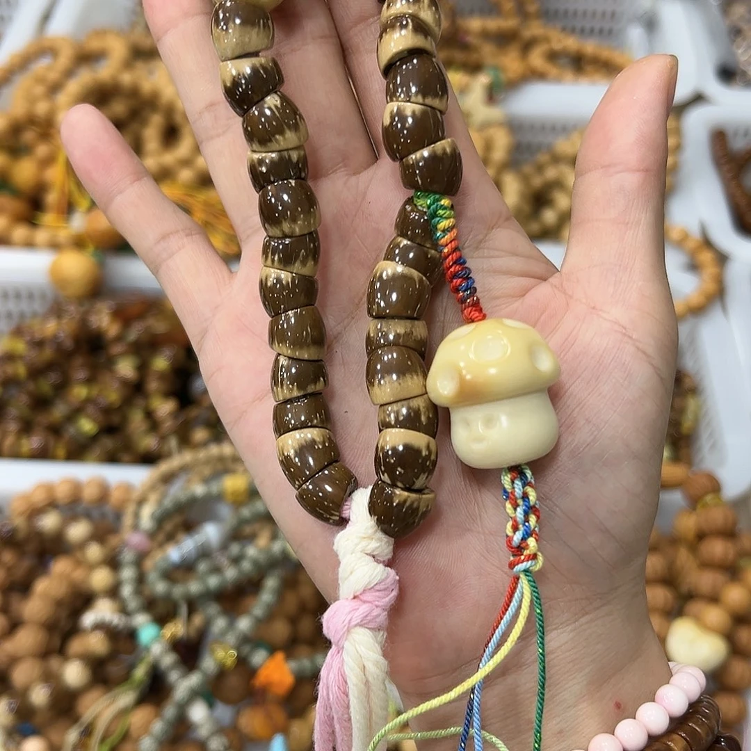 吊坠紫金鼠蘑菇手持