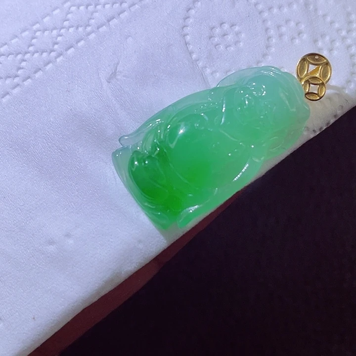 颈饰18K金镶嵌翡翠翡翠