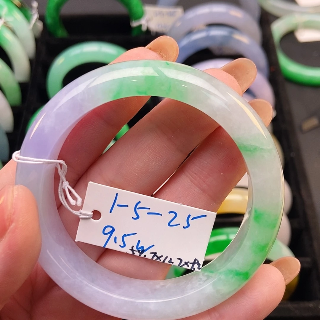 未镶嵌手镯翡翠95000