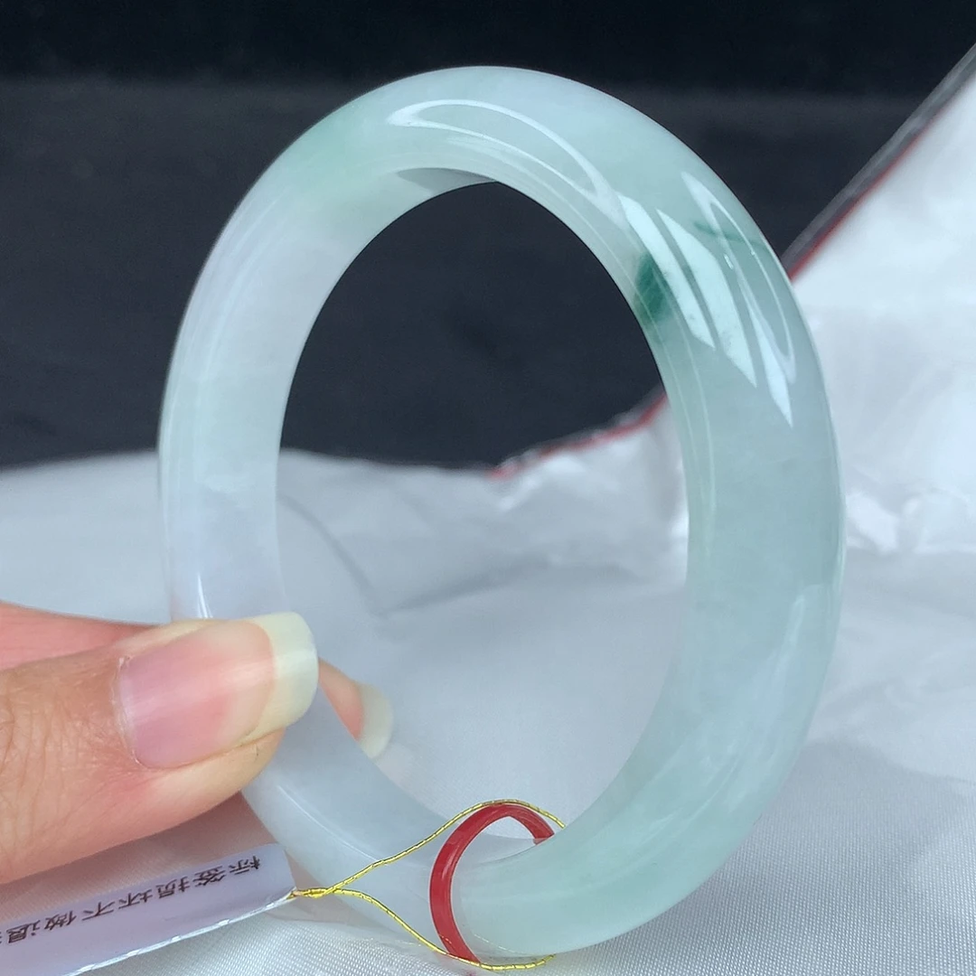 翡翠手镯未镶嵌56圈3954