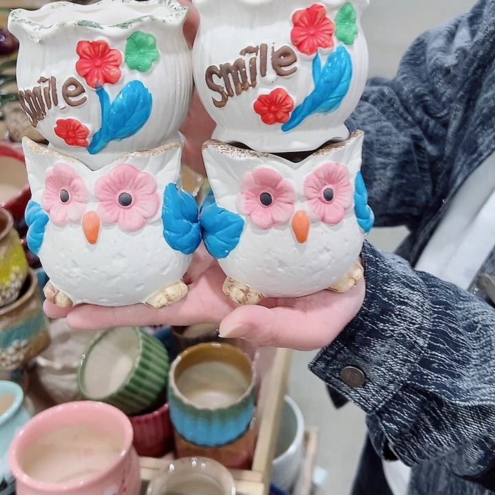 有孔.凑满10元发货多肉陶瓷花盆！