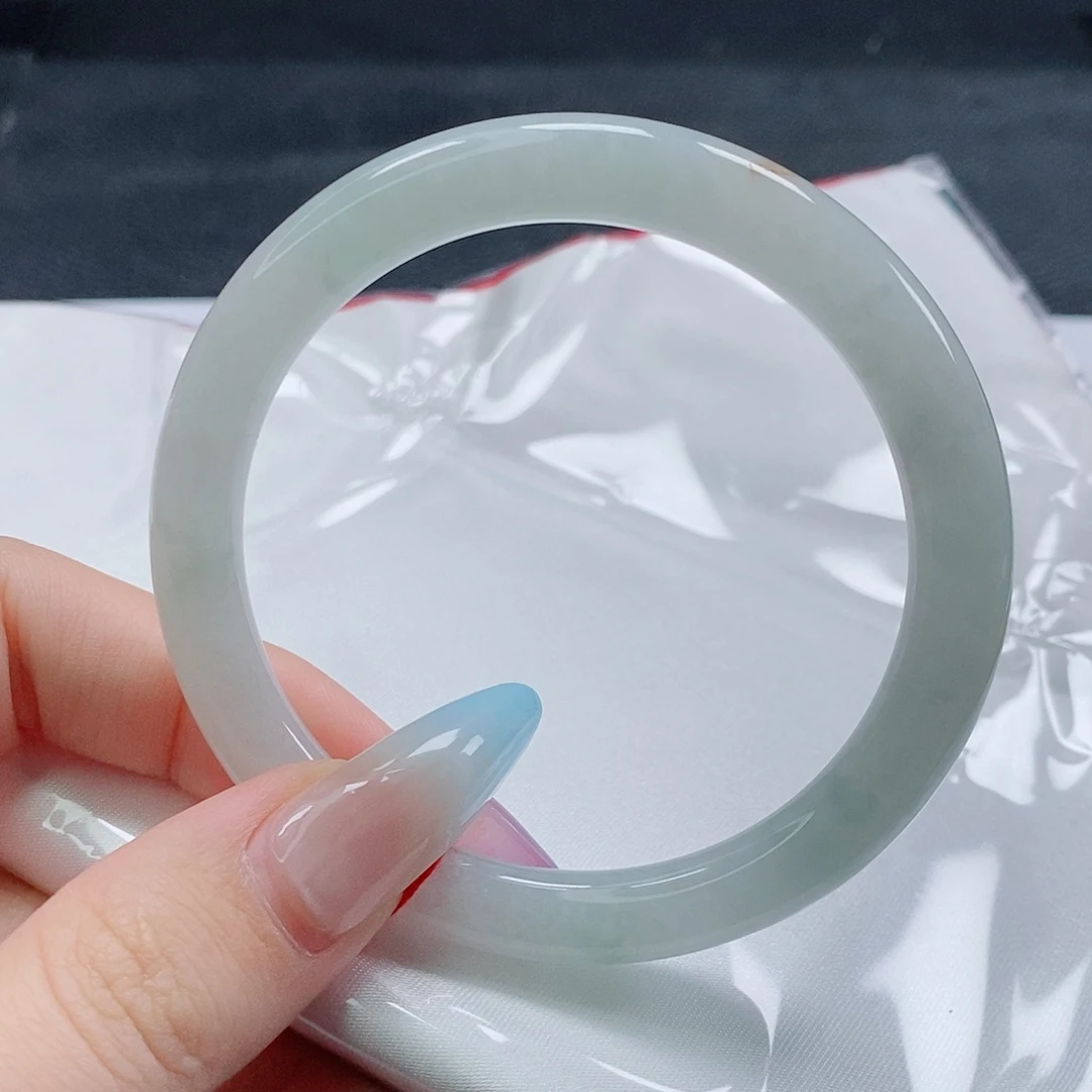 【闪购商品】未镶嵌手镯（圆镯）翡翠456号