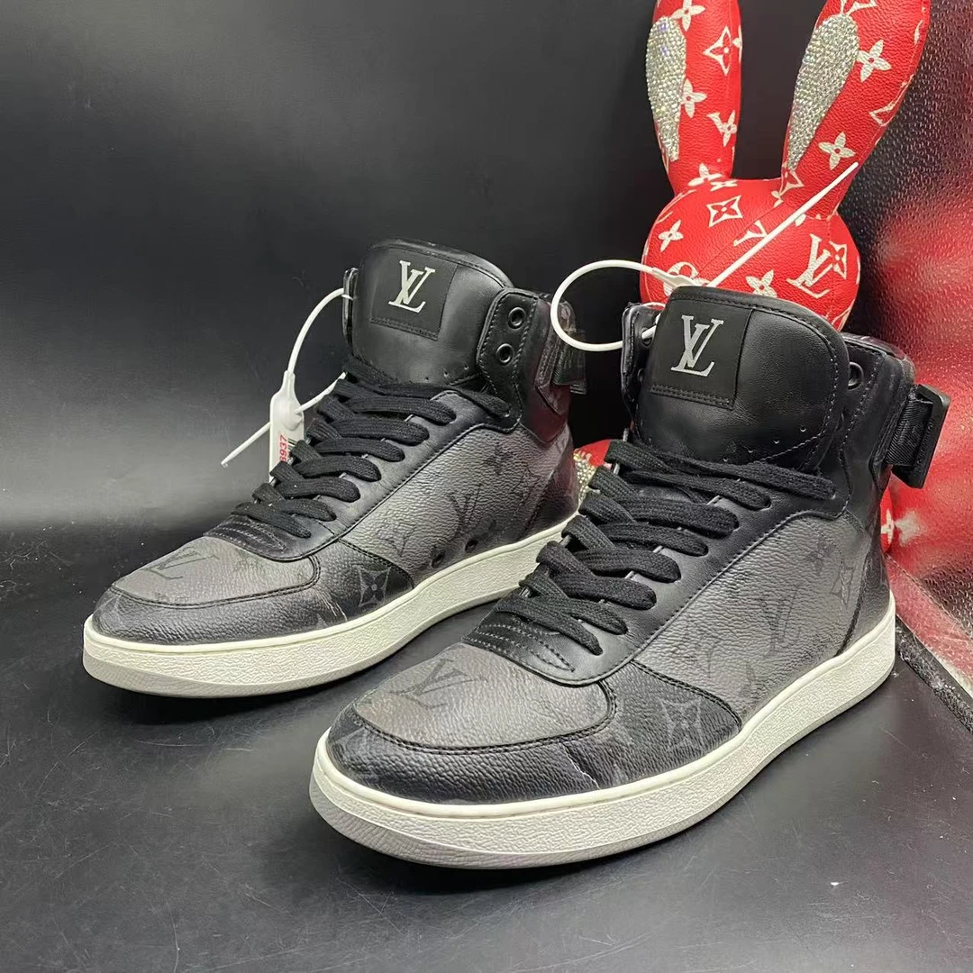 95新 LouisVuitton/路易威登 【聚星优选】黑灰板鞋39.5码ddm1964