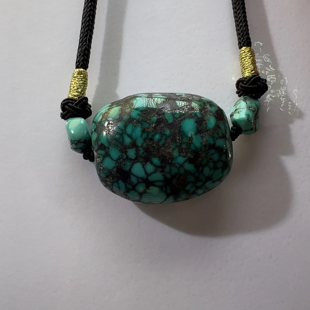 绿松石未镶嵌挂件