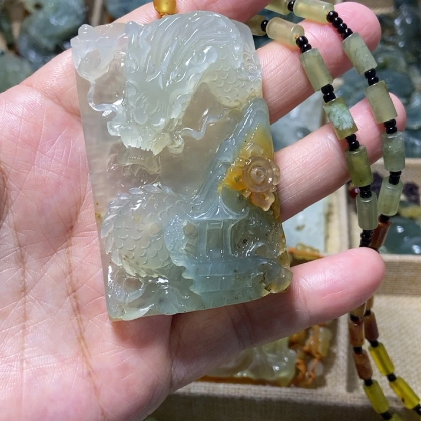 【闪购商品】未镶嵌蛇纹石玉颈饰