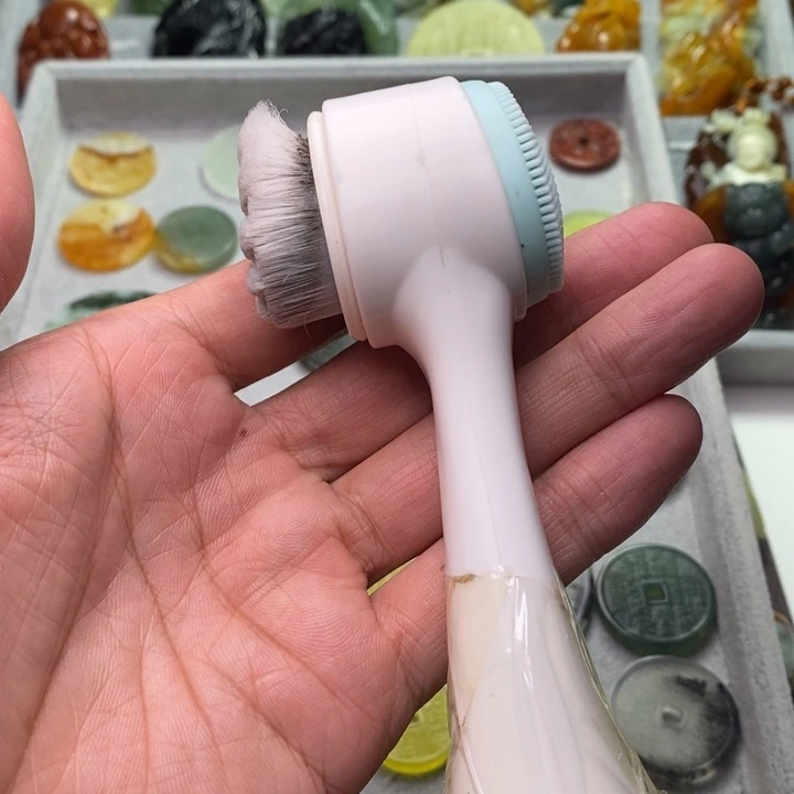 蛇纹石玉未镶嵌颈饰万*