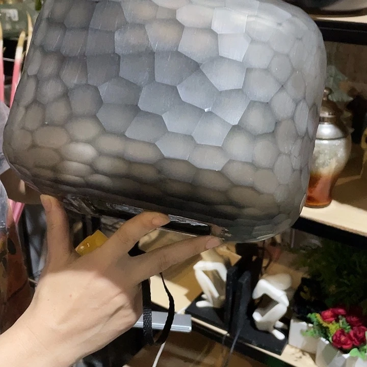 陶瓷花瓶部分（微瑕）