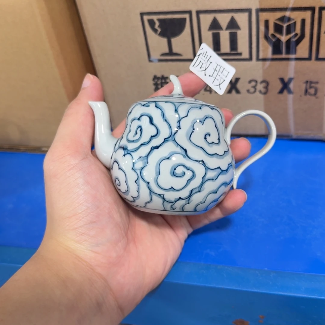 釉下手绘茶具微瑕