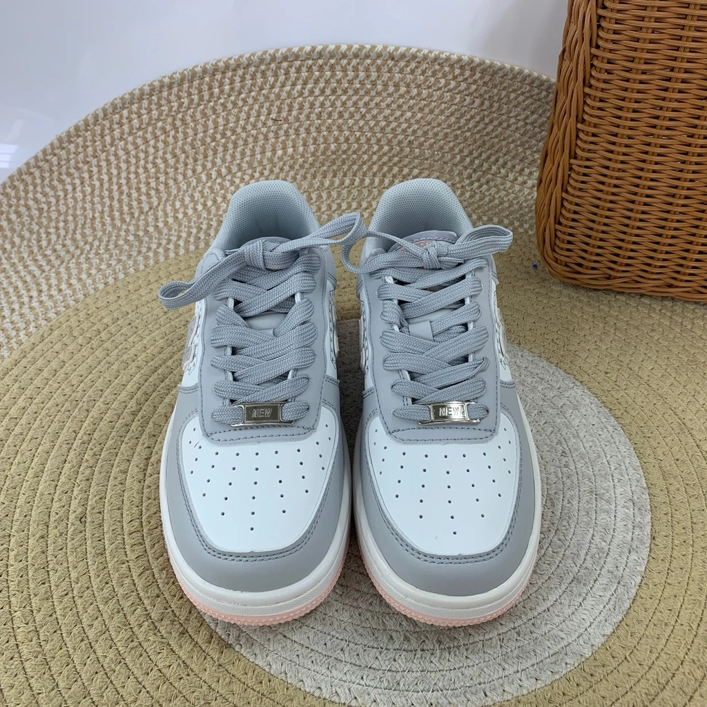 J179（运动码）女鞋 潮流新款低帮系带皮面轻便时尚休闲板鞋