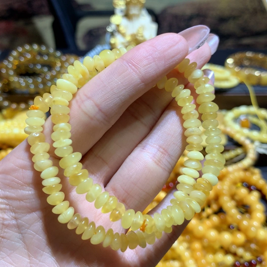 琥珀未镶嵌珠宝奇石多样性发其一