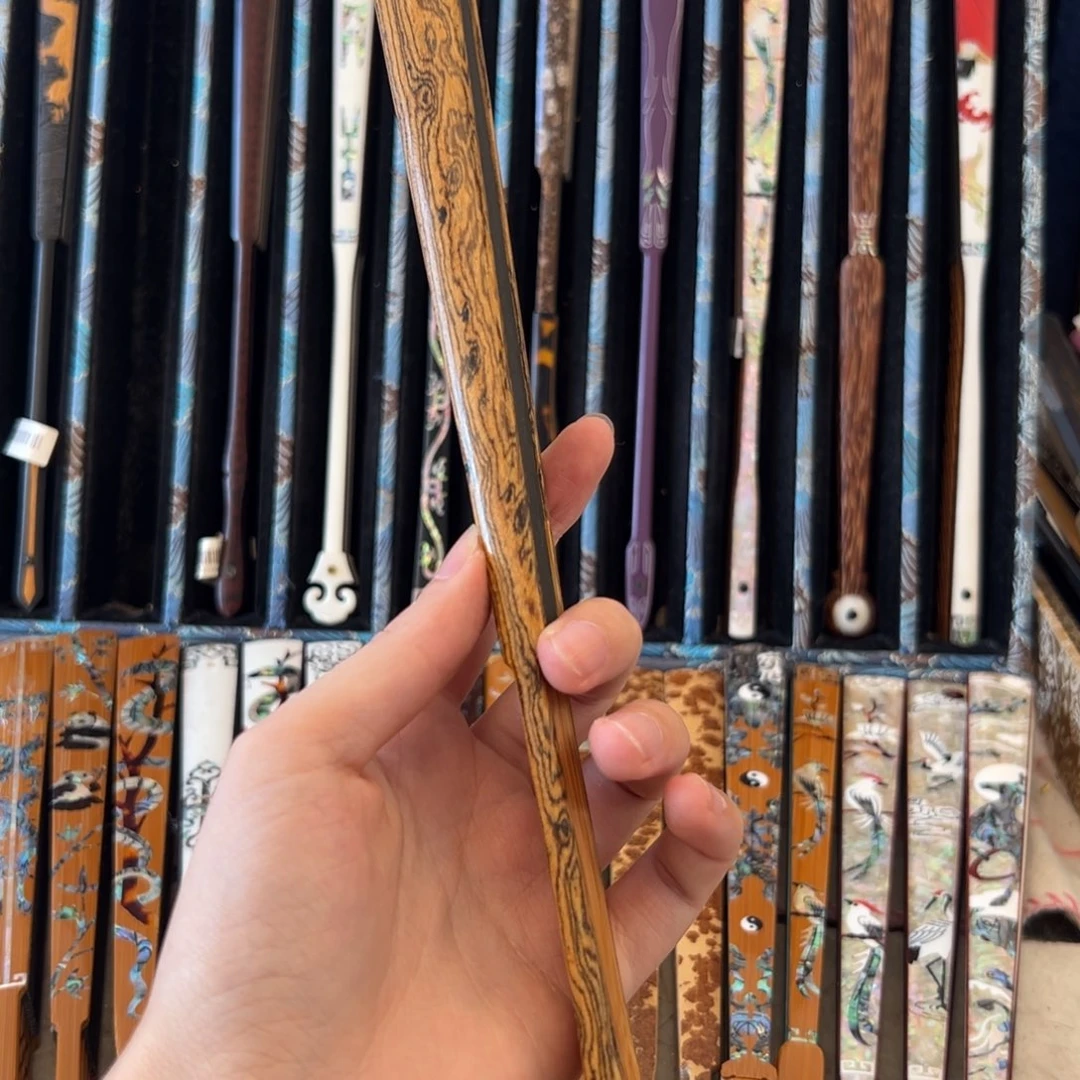 游***蛙扇子祝锦记手工制作