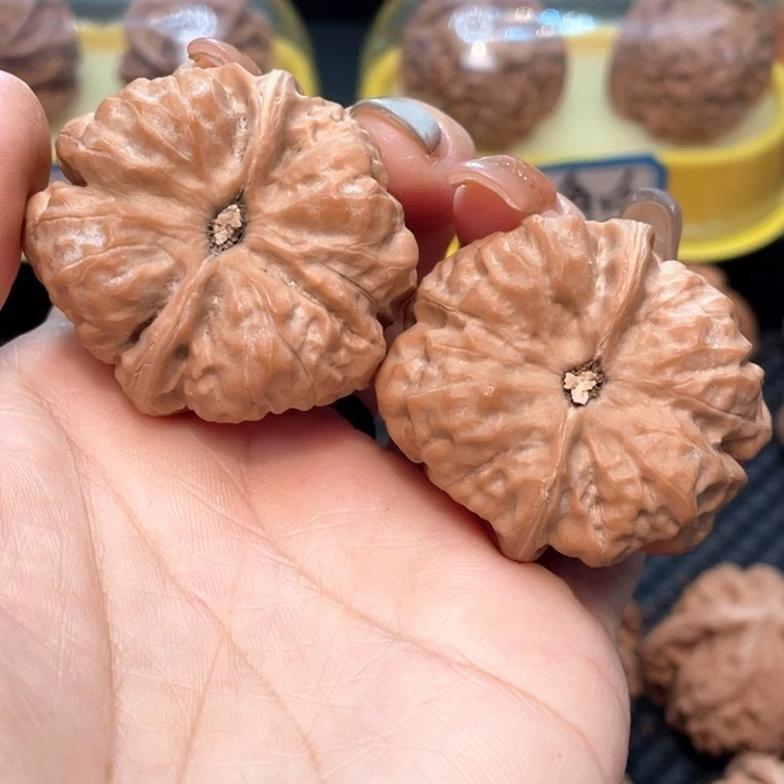 把件文玩核桃橘***?三角蛤蟆头3.9全品无修。