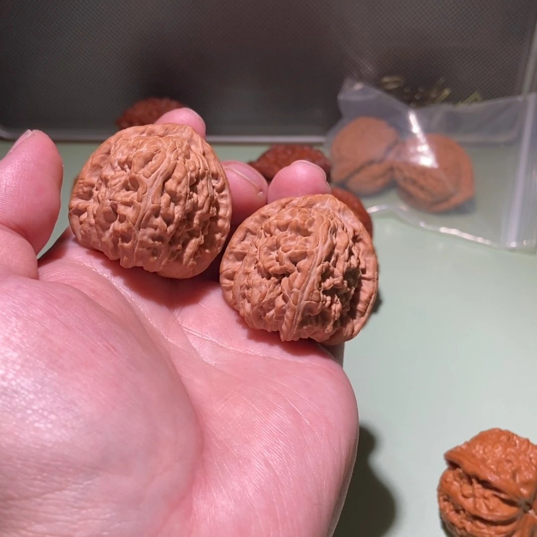 文玩核桃吊坠38全品三角白