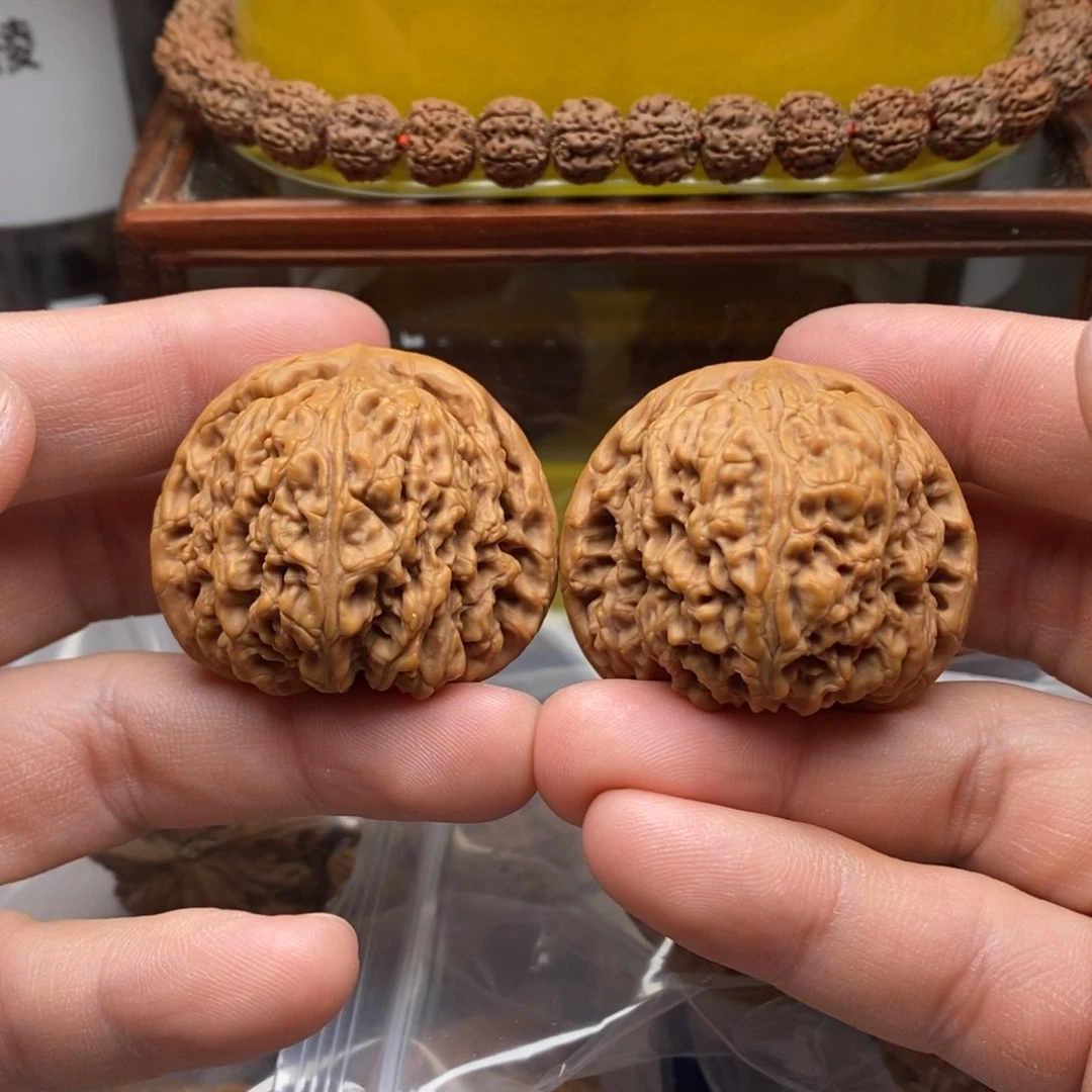 核桃把件C****Y四二南疆石