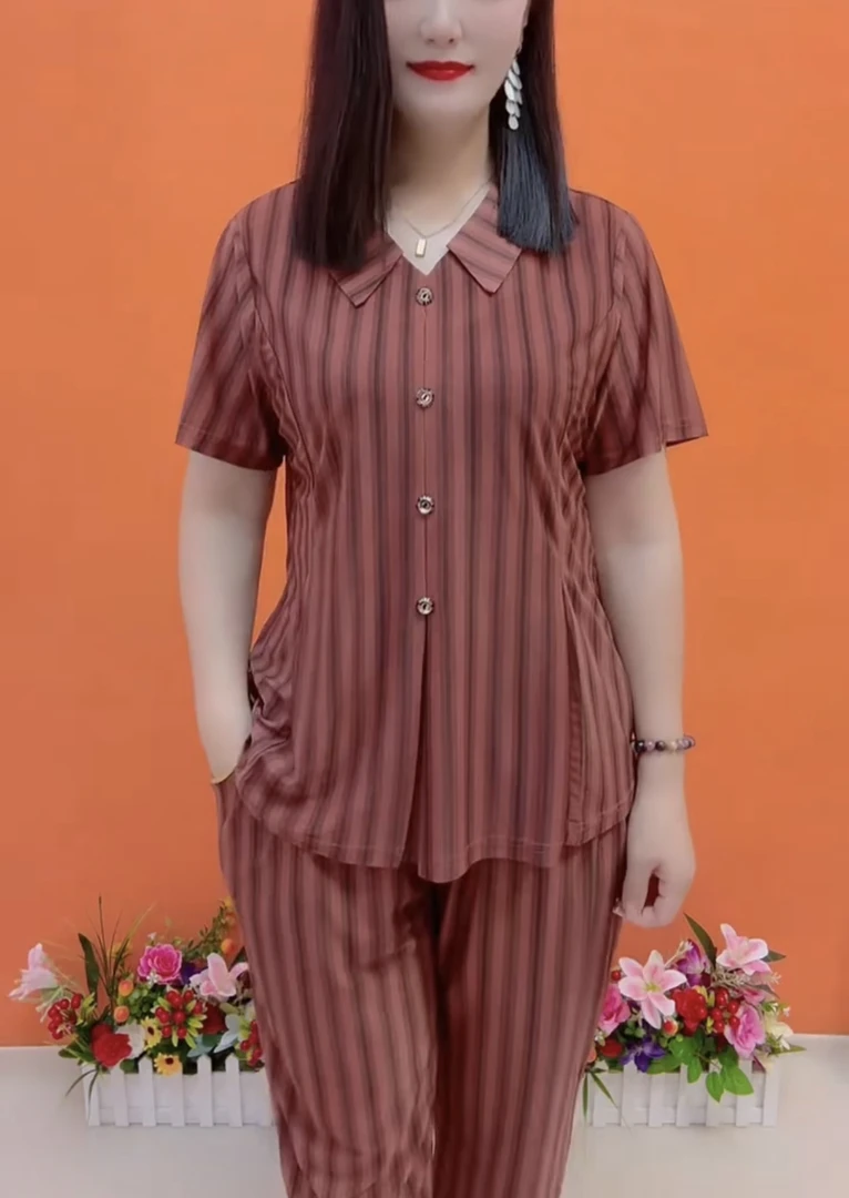 夏季新款遮肉显瘦时尚套装