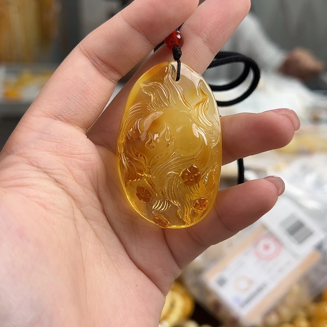 琥珀未镶嵌珠宝奇石