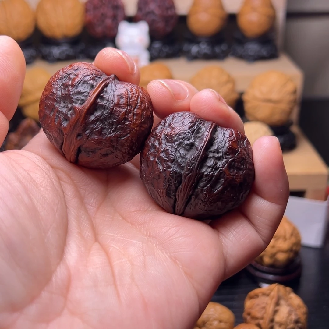 文玩核桃吊坠50w峭壁元宝