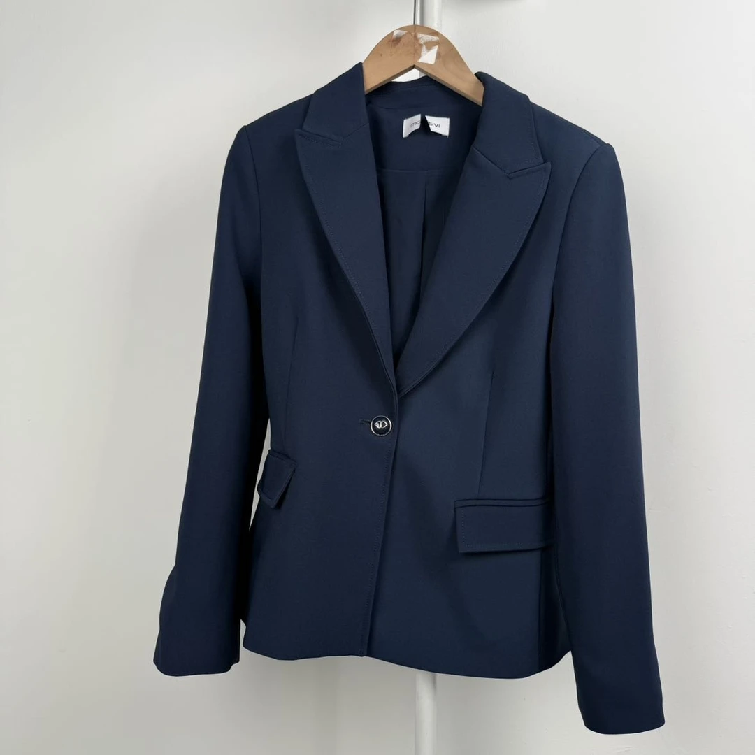 033秋季长袖休闲女装秋季女外套外套气质百搭轻奢时尚简约女士