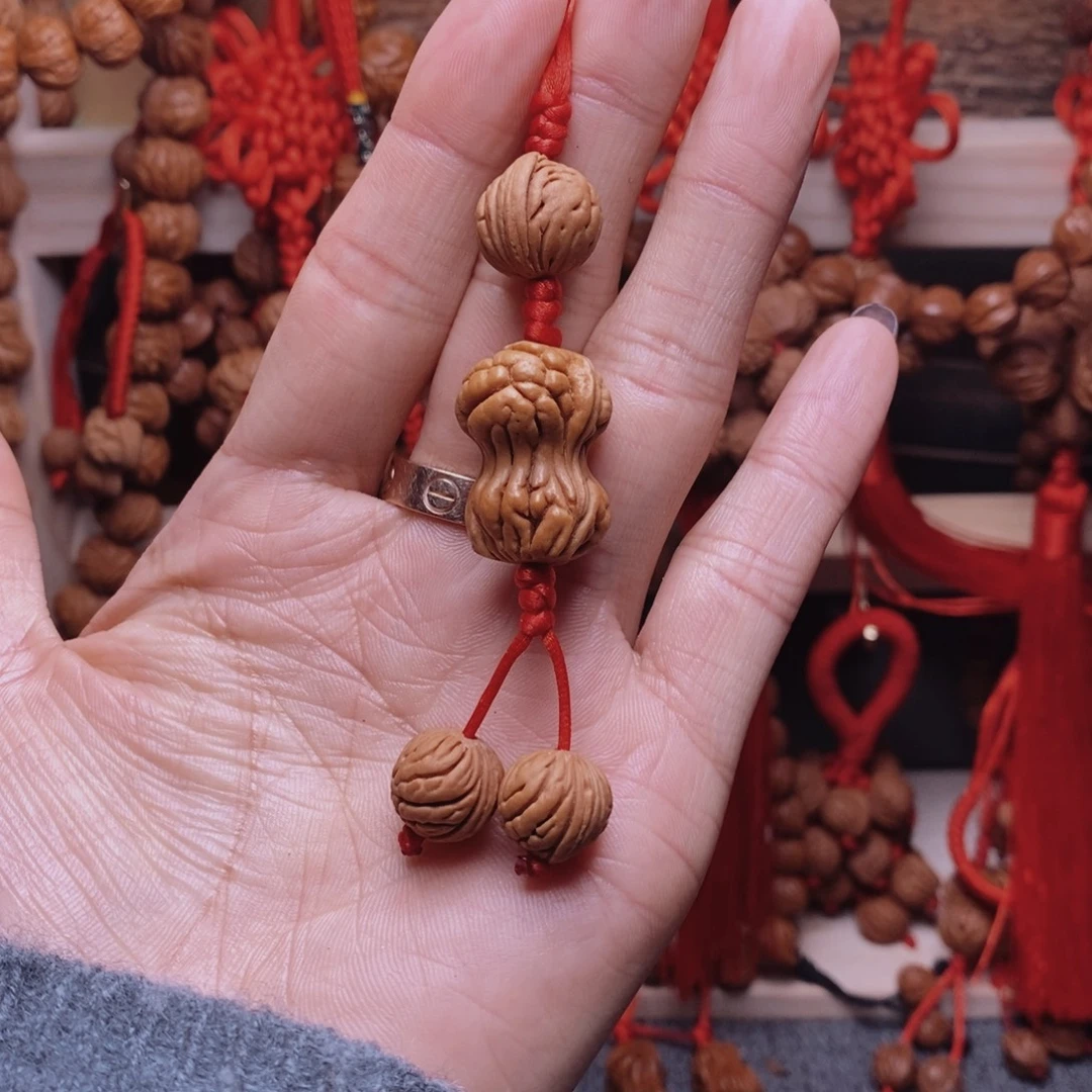 桃核吊坠龙纹桃枭