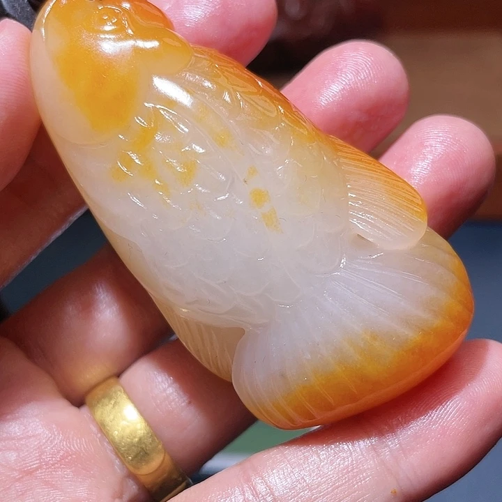 周***一和田玉未镶嵌颈饰