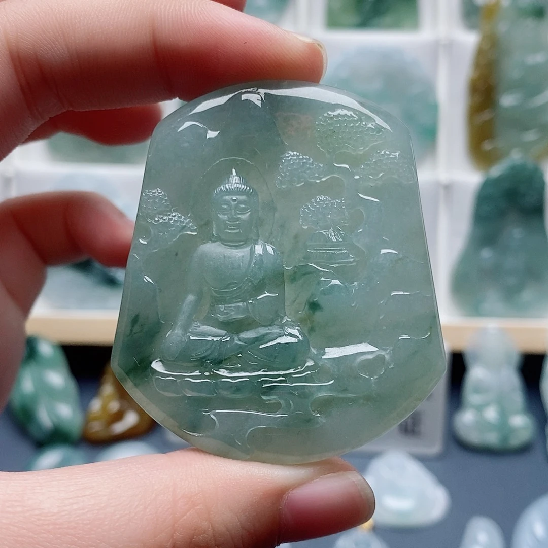 翡翠未镶嵌颈饰阿弥陀佛