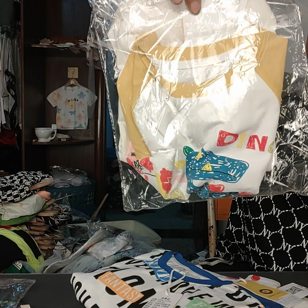 张***华垃圾咯啦咯了来咯啦啦啦啦
