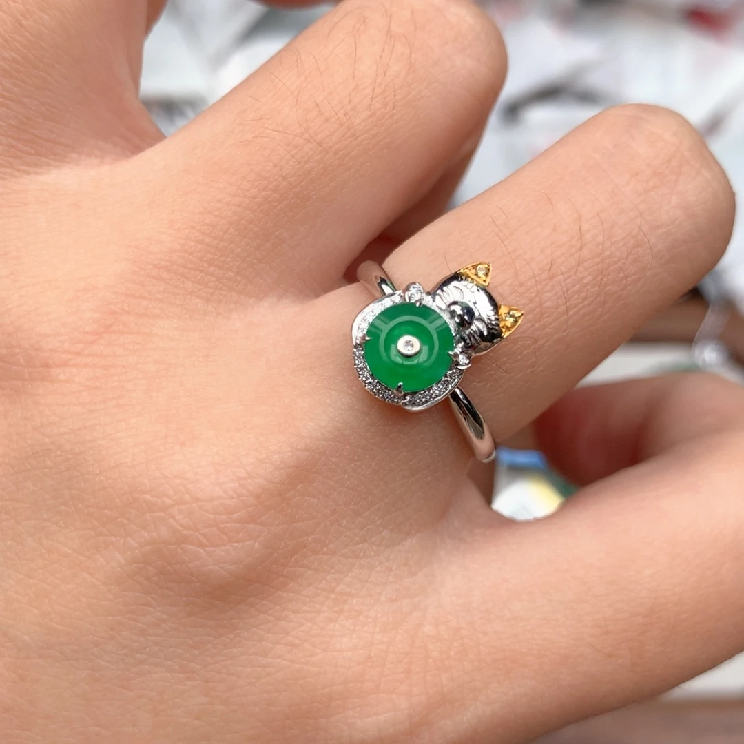 18K金镶嵌挂件翡翠