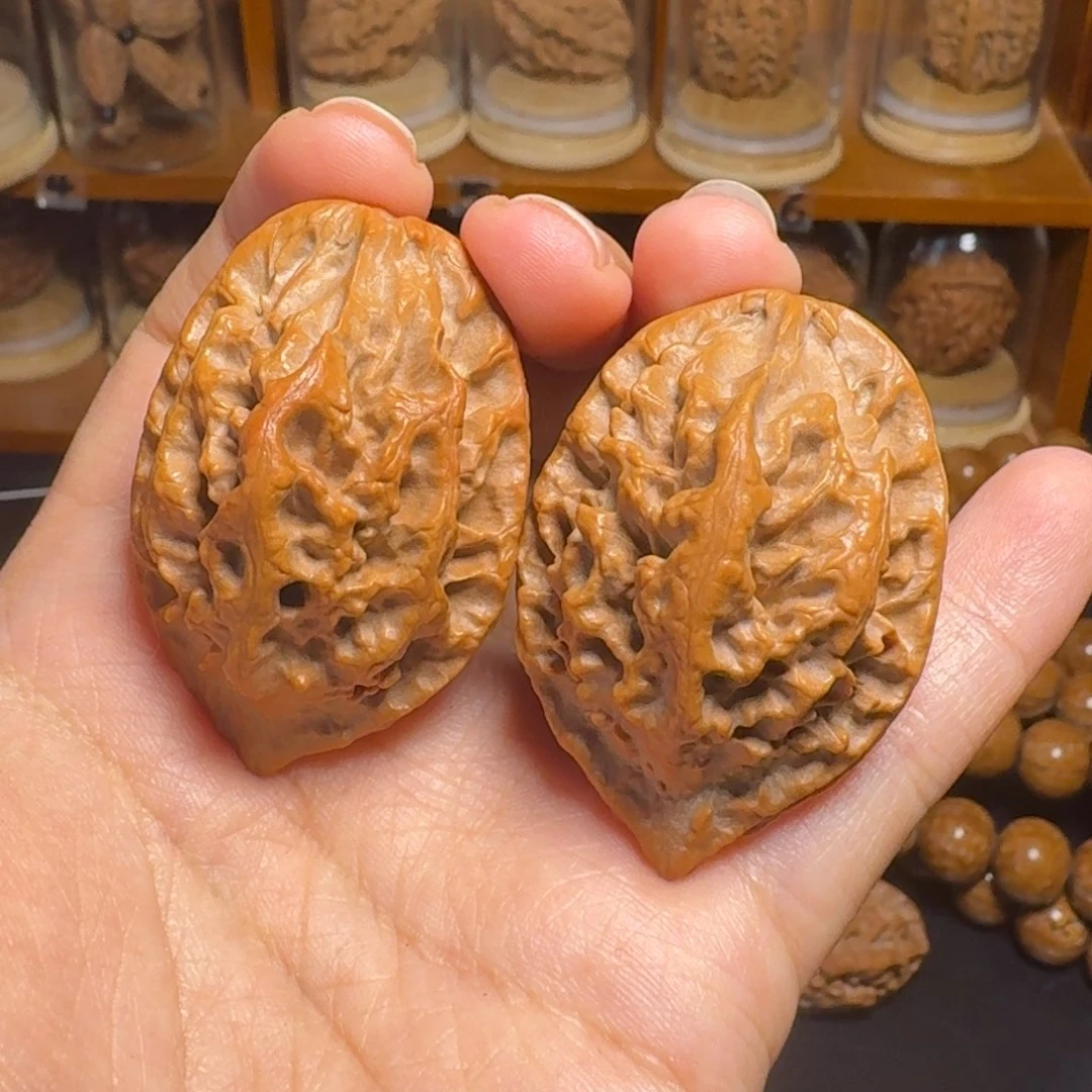 文玩核桃把件薯****～龙骨