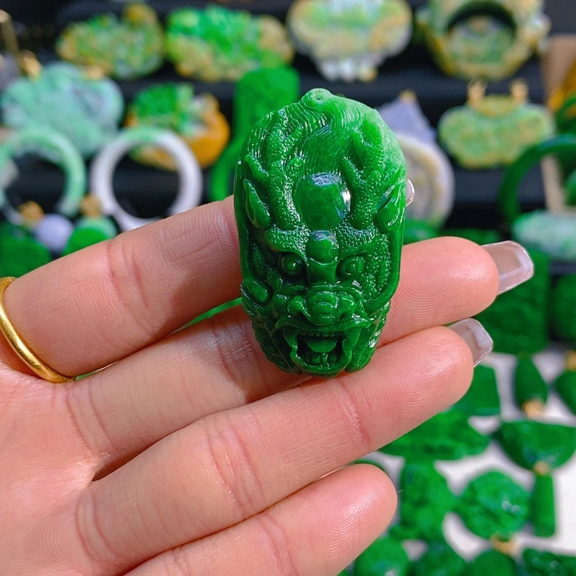 【闪购商品】翡翠颈饰未镶嵌龙