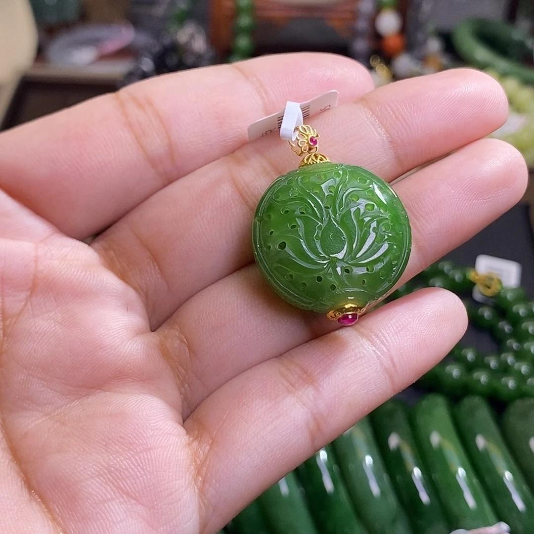 和田玉碧玉金镶香囊未镶嵌