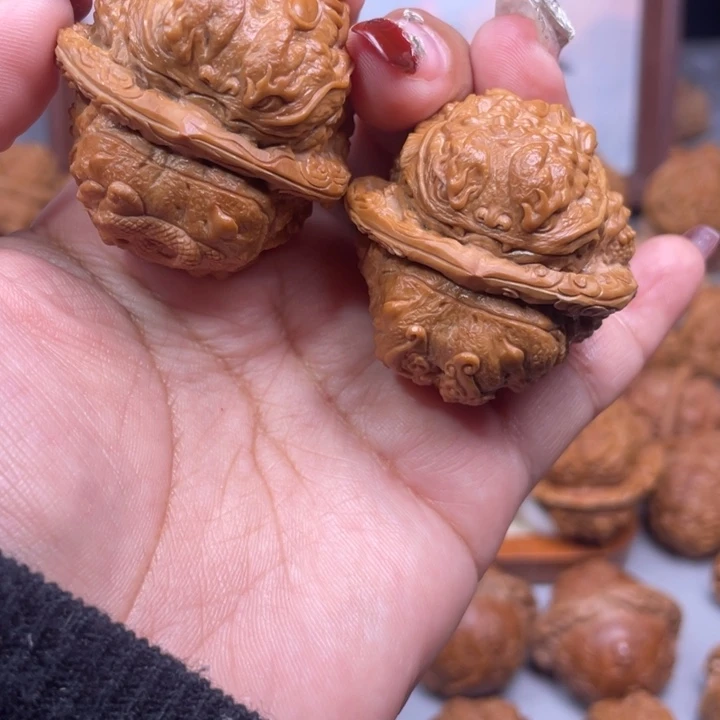 天***！蛤蟆头雕刻的金蟾