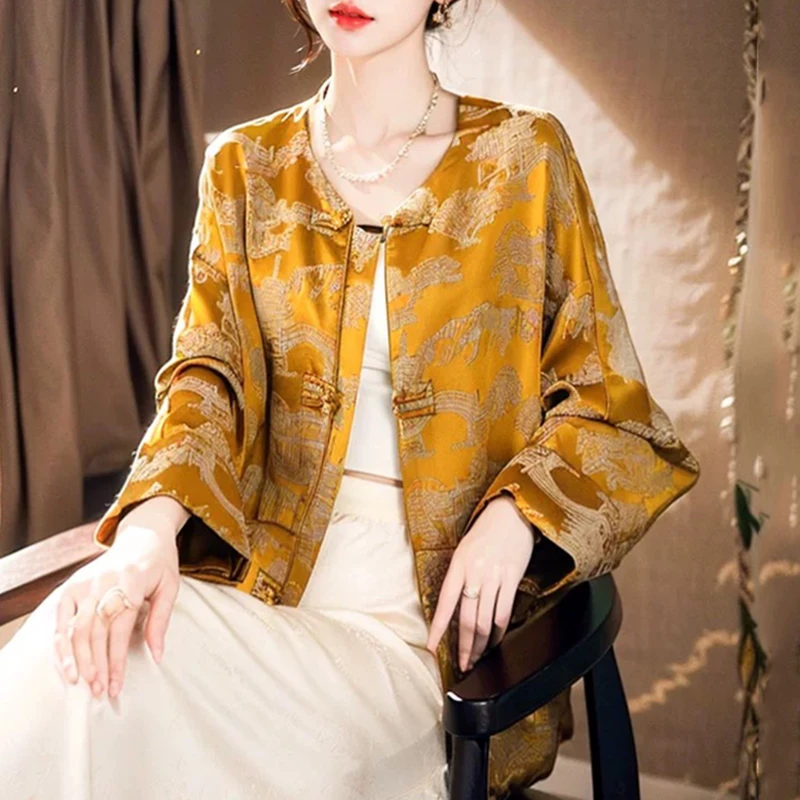 缎面新中式国风外套女春季新款妈妈高端复古重工宋锦提花盘扣上衣