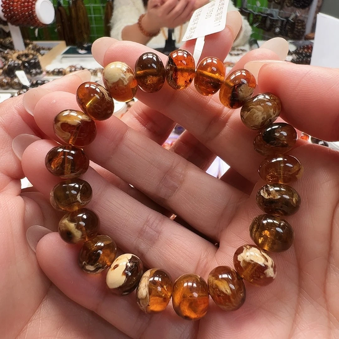 琥珀未镶嵌裸石抚顺琥珀11溶洞