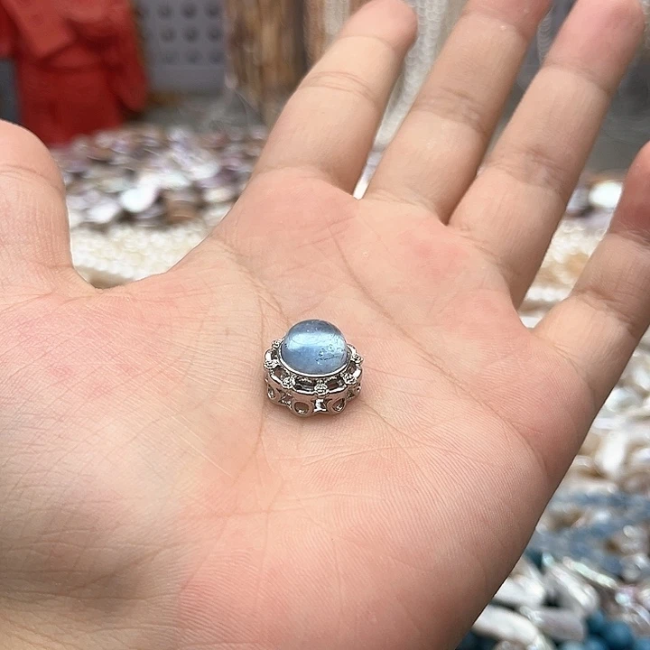 未镶嵌玛瑙/玉髓珠宝半成品一个海蓝宝魔盒