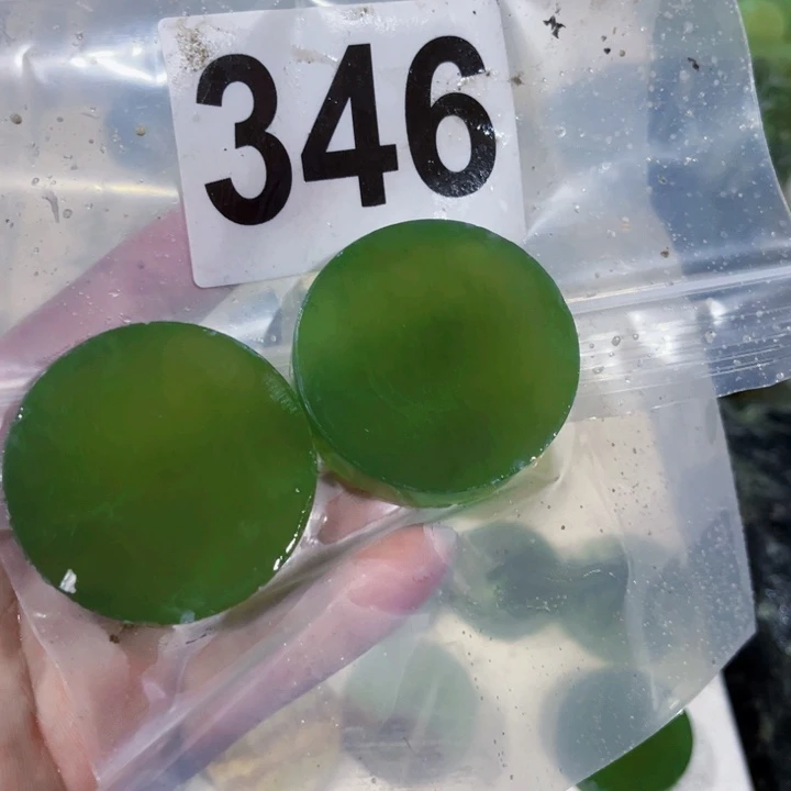 最***崽未镶嵌蛇纹石玉珠宝半成品
