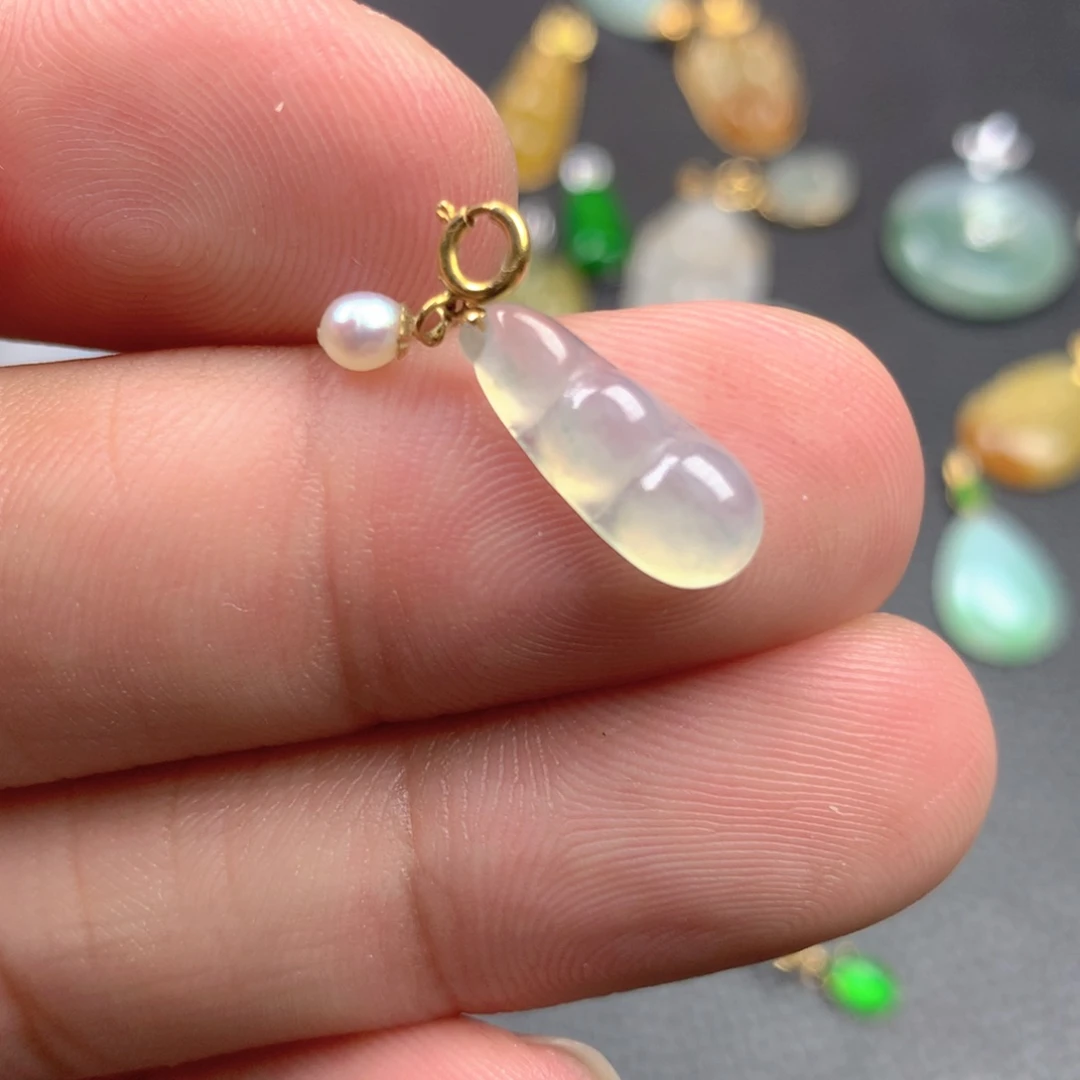 【闪购商品】颈饰18K金镶嵌翡翠翡翠