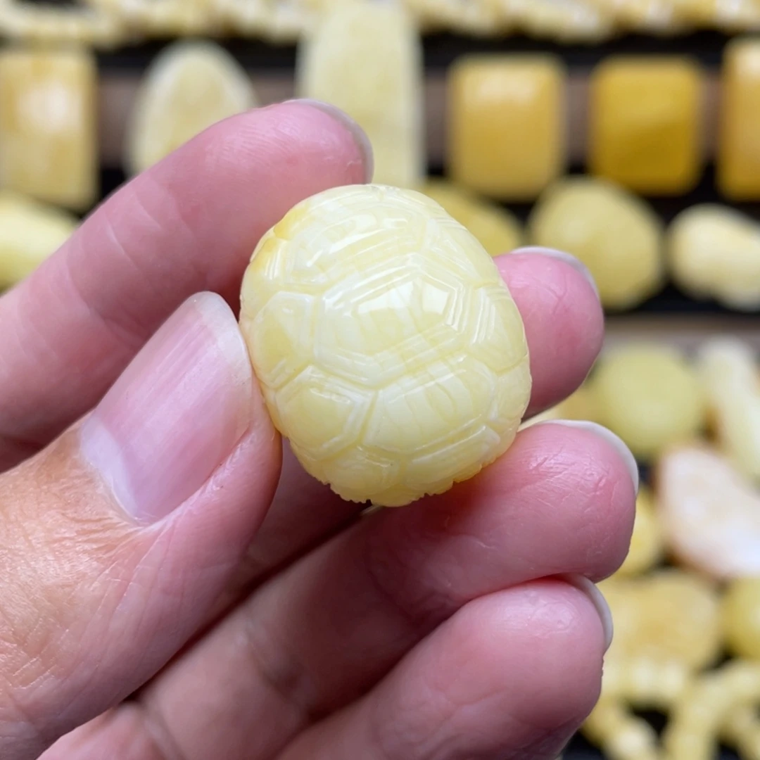 琥珀未镶嵌裸石琥珀蜜蜡