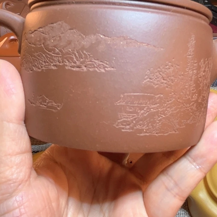 雨***禾茶壶底槽青有点铁质