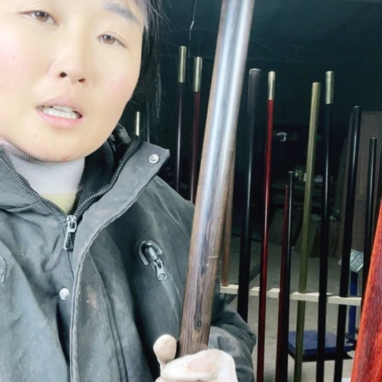 木一**絮把玩棍车载棍防身棍